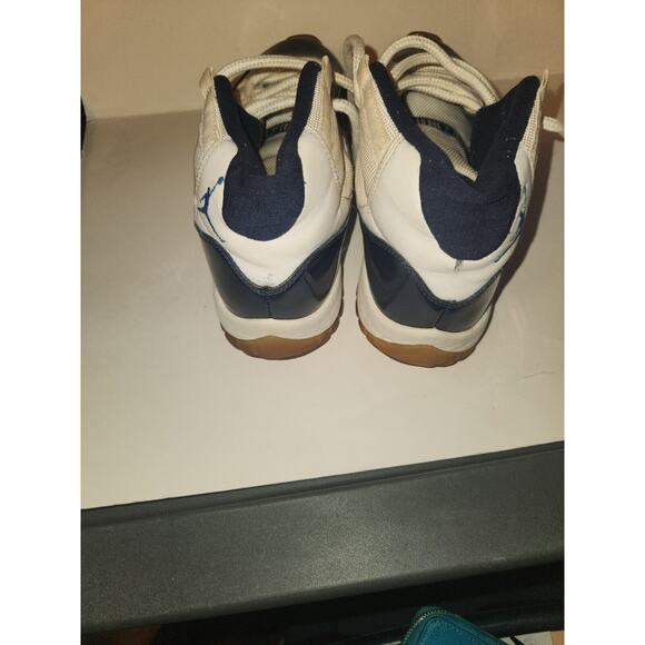 Size 8 - Jordan 11 Retro Win Like '82 2017 "378037-123" - Picture 4 of 9